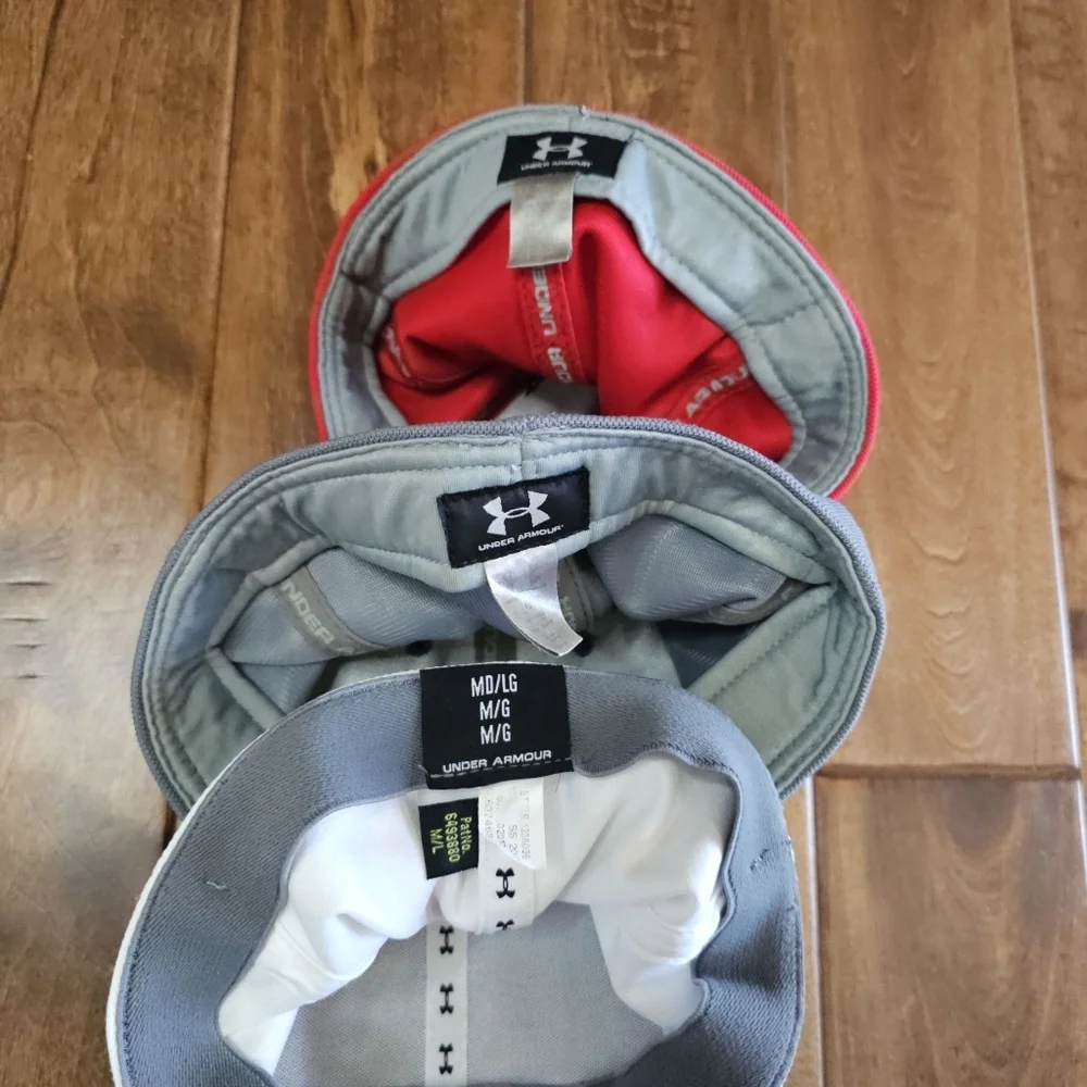 BUNDLE: 3 Under Armour baseball caps size M/L